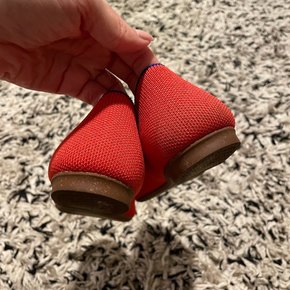 Rothy’s Ballet Flat Bright Red - Picture 4 of 5